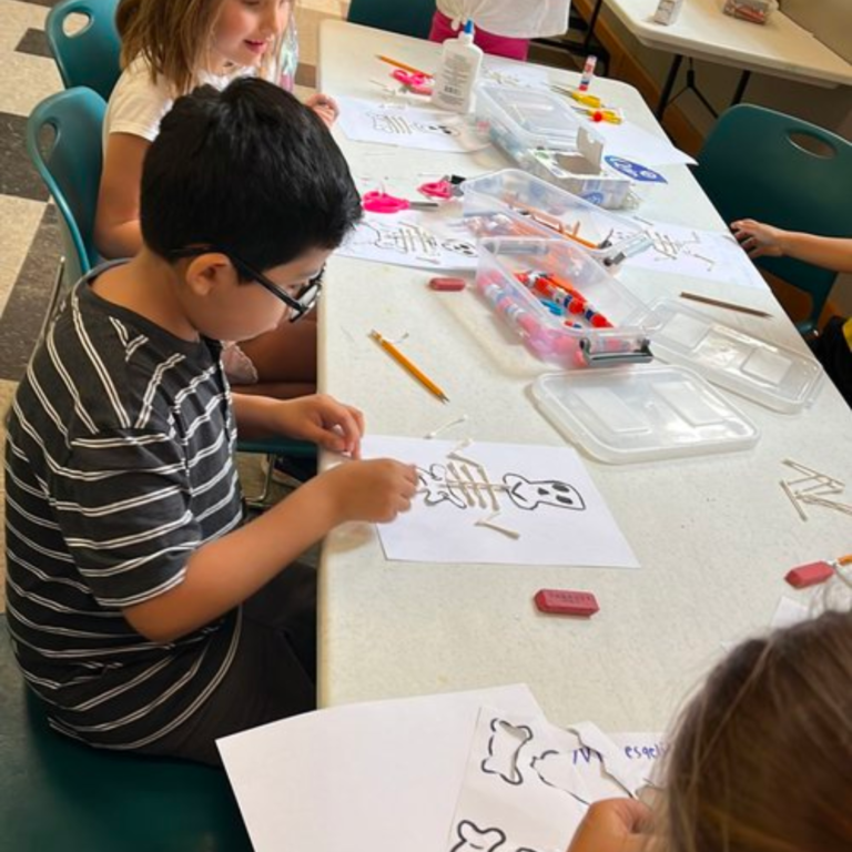 Isabella and Ferdinand posts 48 768x768